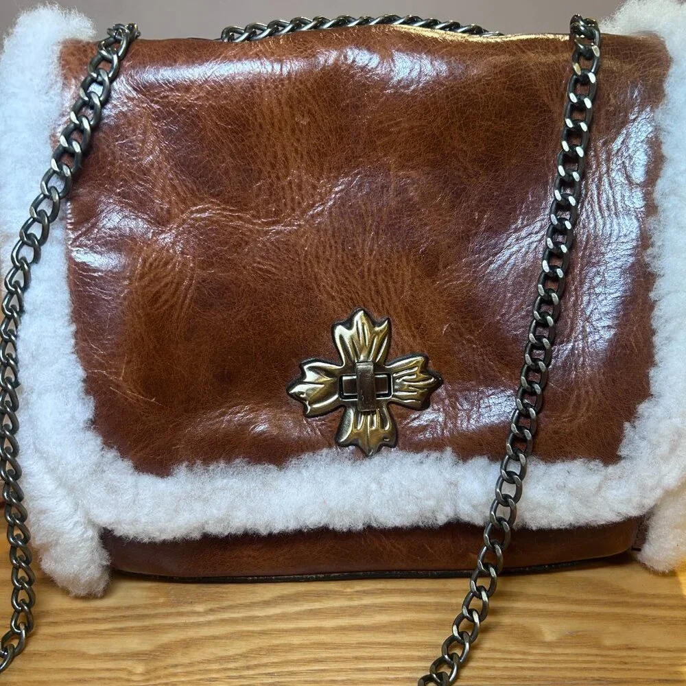 Patricia Nash Harlow Purse - 100% Full Grain Leather & Sherpa - Picture 3 of 7